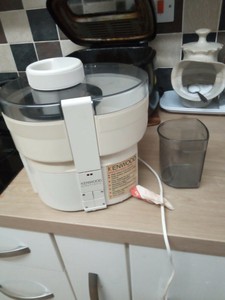 Ripley - EXTRACTOR DE JUGO KENWOOD SLOW JUICER JMP800