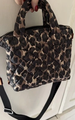 MZ WALLACE MICRO SUTTON LEOPARDO ¡NUEVO CON ETIQUETAS! Foto 1 de 4