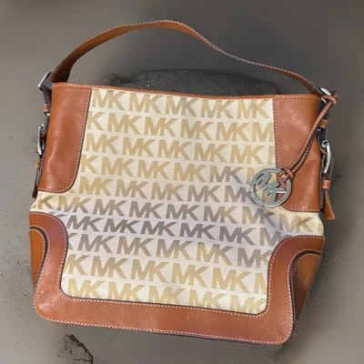 Michael Kors Brookville Large Shoulder Bag Brown/Tan W/ Silver Buckles Clean 😍 - Image 1 of 4