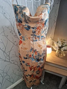 Floral Print Summer Dress With Lave Up Detailing To Back, Boohoo, Size 10 - Picture 1 of 5