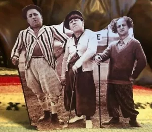 "The Three Stooges" Golfing Buddies Film Tischplatte Aufsteller 8" hoch - Bild 1 von 2