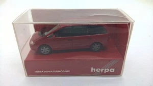 Herpa 021821 Ford Galaxy Van similar Sharan Alhambra Van rojo oscuro en embalaje original (XA) - Imagen 1 de 3