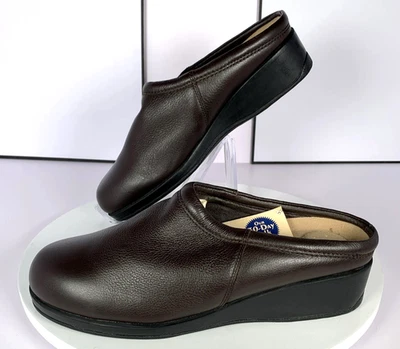 Cobble Cuddlers Womens Leather Slip On Mules Brown Clogs Dream Air, 8.5 NEW $70 - Image 1 of 4