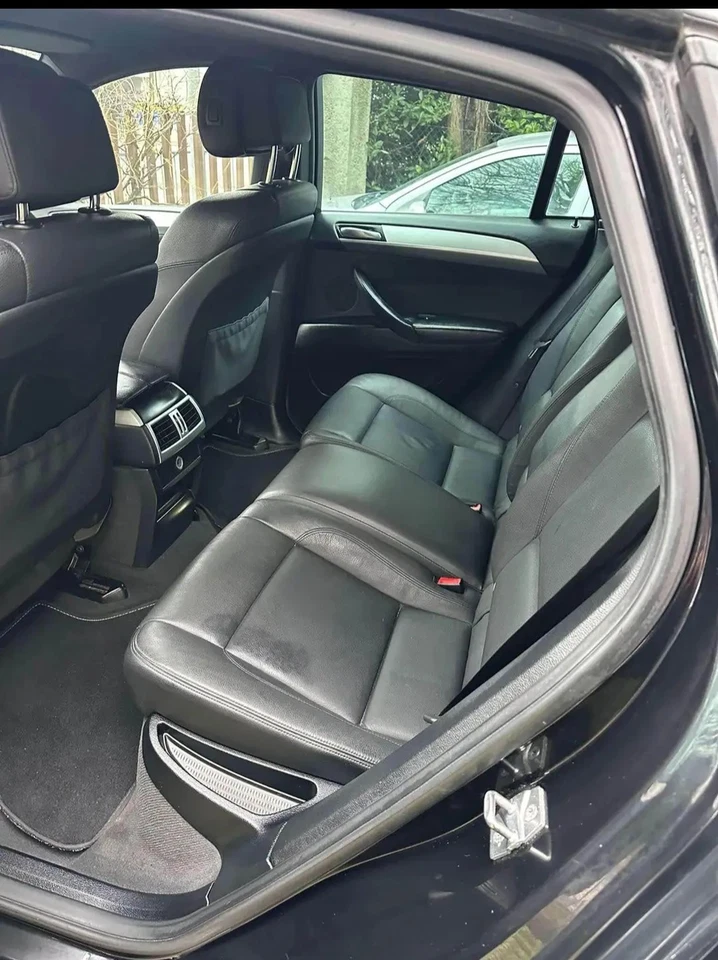 Sedile Centrale Posteriore Bmw X6 E71 E72 Completa Di Bulloni  - Immagine 1 di 4