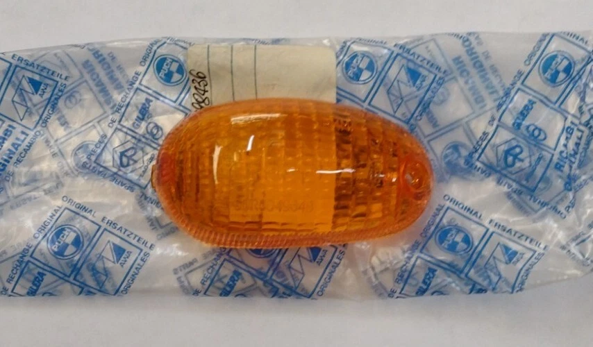 498436 Plastica Freccia Ant. Destra Orig. Piaggio NRG 50 NTT 50 - Typhoon 50 125 - Immagine 1 di 1