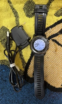 Garmin Fenix 3 HR Zaffiro GPS Smartwatch con Caricatore - Cinturino Silicone Nero - Immagine 1 di 4