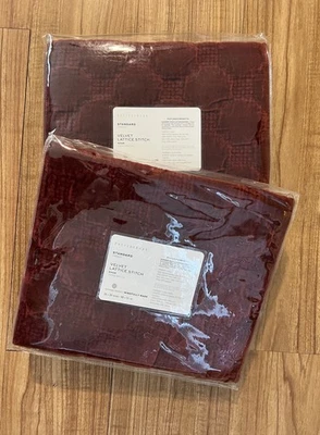 НОВЫЙ!! POTTERY BARN БАРХАТНАЯ РЕШЕТКА РАБОЧИЕ НАВОЛОЧКИ НАБОР ИЗ 2 СТАНДАРТНЫХ ~ ТЕМНО-КРАСНЫЙ - Изображение 1 из 4