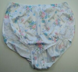 Vintage Vanity Fair 100% Polyester Satin Feel Floral Print Panties Lace Accents