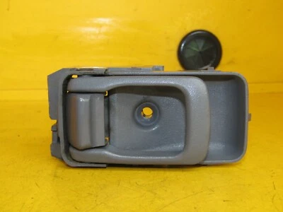 Nissan Xterra 2000-2004 OEM RH lado del pasajero mango interior 00 01 02 03 04 Foto 1 de 4