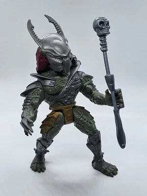 Scavage Predator Ultimate Alien Hunter 1993 Kenner Action Figure - Image 1 of 3
