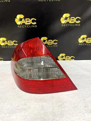 2007-2009 梅赛德斯-奔驰 E350 后 LH 左驾驶员尾灯组件 原始设备制造商 — 第 1/4 张图片