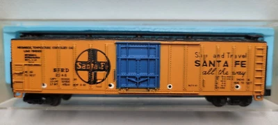 Atlas 2301 Santa Fe 50 ft Mechanical Refrigerator Reefer SFRD 2248 N Scale - Image 1 of 4