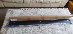 Modanatura porta anteriore sinistra passeggero originale nuova Ford Sierra XR4x4 87BBA20939CA - Foto 1 di 11