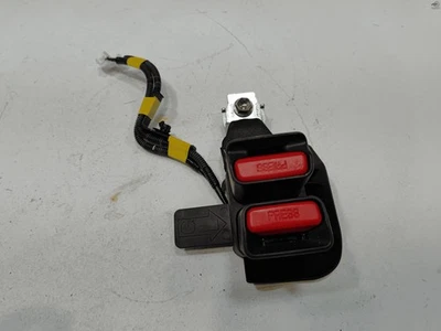 OEM HEBILLA DE CINTURÓN DE SEGURIDAD TRASERO IZQUIERDO CENTRO LATERAL TOYOTA CAMRY 2019-2024 Foto 1 de 4