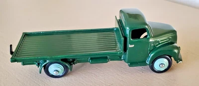 1950s Dinky 422 Fordson Flatbed Lorry - Image 1 of 4