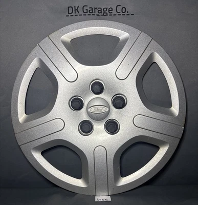 ONE 2004-2007 Ford Freestar 7039A 16" Hubcap Wheel Cover OEM # 3F2Z-1130-AB USED - Image 1 of 4