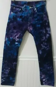 NUOVO Jeans Tie Dye Classic Levi's 501 29 x 32 Bottoni Fly 100% Cotone Blu Viola - Foto 1 di 5