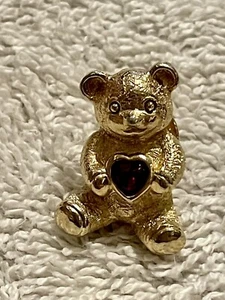 Vintage Signed Avon Garnet/Gold Tone Teddy Bear Pin - Picture 1 of 4
