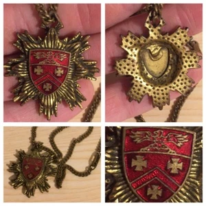 WWII War Bomber Pilot Souveneer Pendant Crest Shield Insignia Necklace - Picture 1 of 1