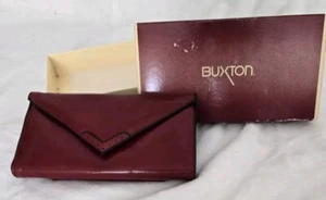 Cartera para mujer Buxton Borgoña Terciopelo Tacto Piel de vaca Exterior, 7,25" NUEVA EN CAJA DE COLECCIÓN - Imagen 1 de 3