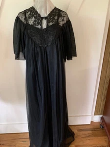 VINTAGE BLACK Peignoir Set NIGHT GOWN & ROBE Chiffon Nylon LACE TRIM SIZE S - Picture 1 of 9