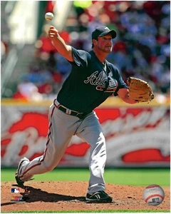 Derek Lowe-Atlanta Braves-LICENSED 8x10 Baseball Photo - Picture 1 of 1