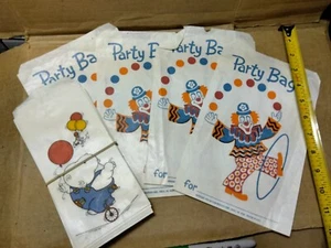 VINTAGE 1975 HALLMARK HIPPO PARTY 19 BAGS FAVOR + 4 CLOWN BAG GAY-GEM Products - Picture 1 of 5