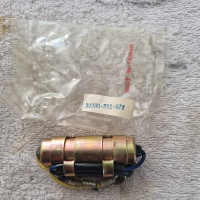 Condensador de encendido Honda CB 125 T CB 250 CB 450 XS 250 GL 1000 NUEVO EN STOCK  Foto 1 de 4