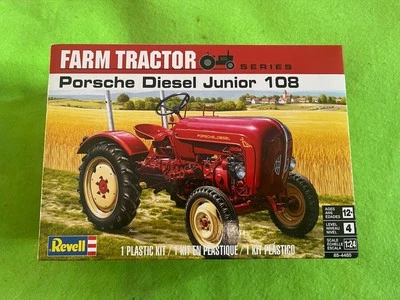 Revell Farm Tractor Porsche Diesel Junior 108 1:24 85-4485 Factory Sealed - Image 1 of 4