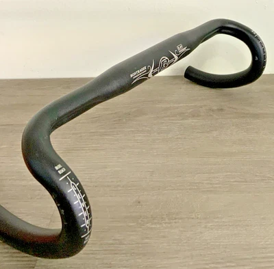 BONTRAGER VR SHORT AND SHALLOW DROP BARS 38 CM C TO C CLAMP 31.8 MM 228 GRAMS - Image 1 of 4