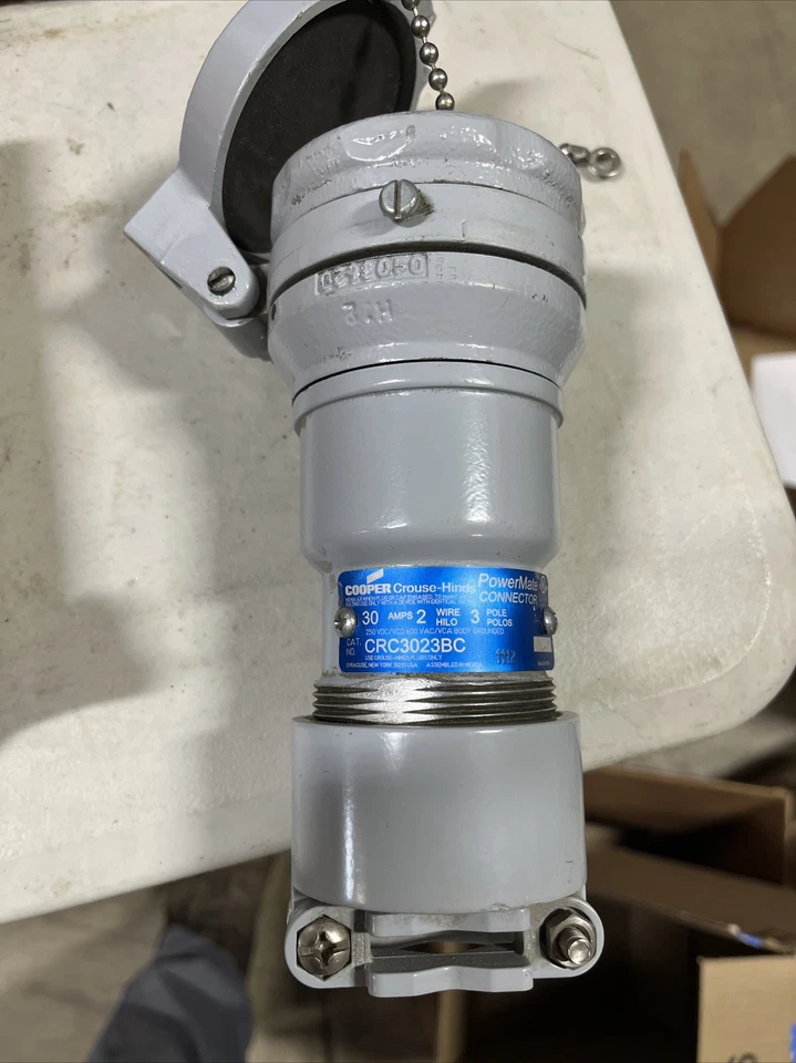 CRC3023BC Cooper PowetMate штепсельная вилка ** новый ** - Изображение 1 из 1