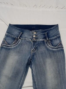 Diva Star Columbian Design Womens Rhinestone Capris Blue Denim Stretch sz 13 - Picture 1 of 7