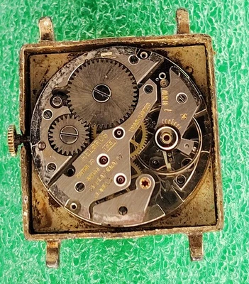 1384 мужчин винтажный Helbros квадратный бак руководство AS 1002 984 движение часы детали лот - Изображение 1 из 4