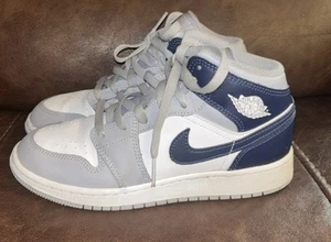 Air Jordan 1 Mid (GS) White Midnight Navy Wolf Grey Kids Boys Sneakers Size 4.5y - Picture 1 of 20