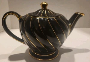 Vintage Sadler Teapot Black W/Gold Swirl MCM Made In England Retro - Picture 1 of 9