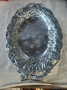 PELTRINA Argentina MCM Pewter Aluminum Metal Serving Tray Grape Vine Motif - Picture 1 of 6