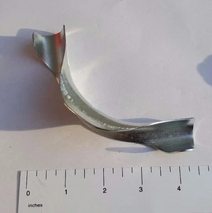 10 PIECES 3/8" - 1/2" PEX TUBING BEND SUPPORTS METAL - Picture 1 of 2