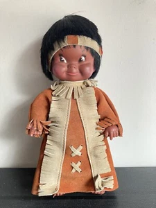 VINTAGE PUPPE KANADISCHE INDIANISCHE INDIANISCHE INUIT ESKIMO 10"" HERGESTELLT VON REGAL 60er - Bild 1 von 7
