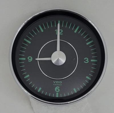 Porsche 911 Custom VDO Green Face Clock Gauge SWB carimbo de data 11/66 - restaurado - Imagem 1 de 3
