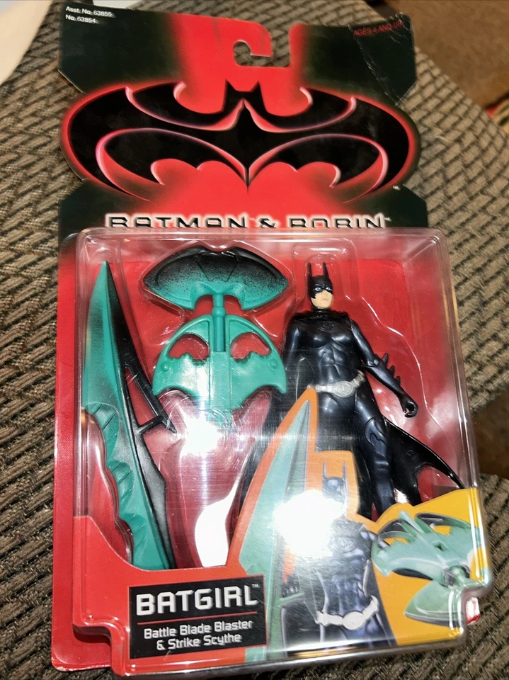 Batman & Robin BATGIRL Battle Blade 5" Action Figure No. 63854 Kenner 1997