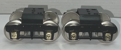 2 LIONEL MTH IVES STANDARD GAUGE 4-WHEEL TRUCKS FOR FREIGHT/PASSENGER CARS - Image 1 of 4