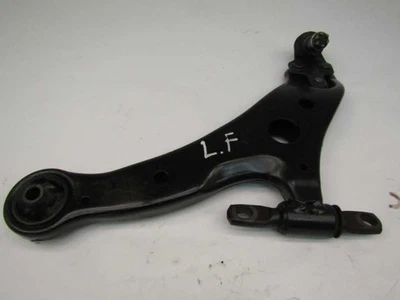 Brazo de control inferior suspensión delantera izquierda Toyota Avalon 2005-2012 OEM Foto 1 de 4