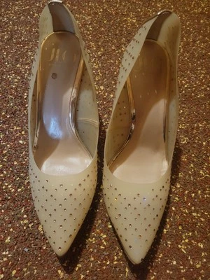 JLO Erregina Women's Crystal Pump Bisque/Gold Heels Shoe Size 8.5 — 第 1/4 张图片