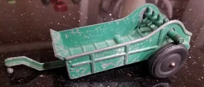 JUGUETE HUBLEY KIDDIE ESPARCIDOR DE ESTIÉRCOL VERDE JUGUETE DE METAL HECHO EN EE. UU.  Foto 1 de 4