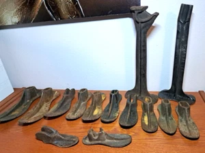FORME SCARPE lotto di 12 antichi calzolai in ghisa e 2 alberi stivali stand da collezione - Foto 1 di 6