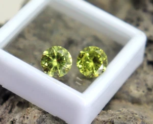 Certified Peridot Comes From Myanmar Green Peridot 6mm 2Piece(s) Mined Peridot - Picture 1 of 7