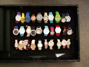 XXL Restposten, ca. 899 Armbanduhren, Uhren, Taschenuhren, Kinderuhren - Bild 1 von 18