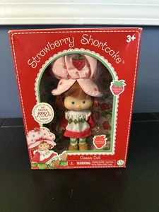 Sealed Strawberry Shortcake Classic Doll New in Box 1980s Design Scented 2018 - Bild 1 von 7