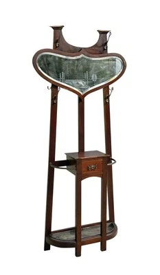 ANTIGUO ÁRBOL DE SALÓN DE CAOBA ART NOUVEAU CON RARO ESPEJO BISELADO EN FORMA DE CORAZÓN Foto 1 de 4