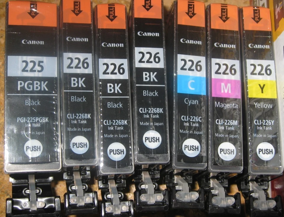 Paquete de 7 tintas genuinas Canon PGI-225 BK y CLI-226 BK-C-M-Y Foto 1 de 1